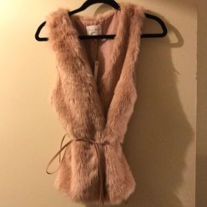Fur (faux) jacket.NEW no tags